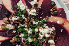 Rote Beete Carpaccio mit Schafskäse